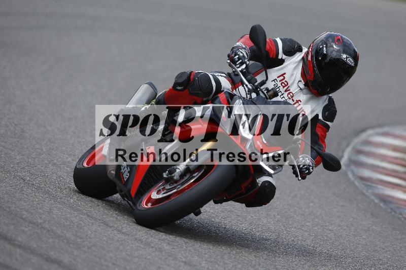 /Archiv-2024/29 12.06.2024 MOTO.CH Track Day ADR/Gruppe blau/Team